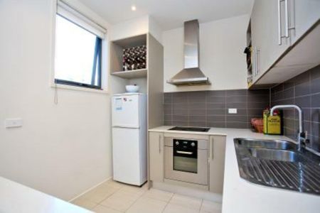 CHIC MODERN LIVING IN TOP LOCALE! - Photo 2