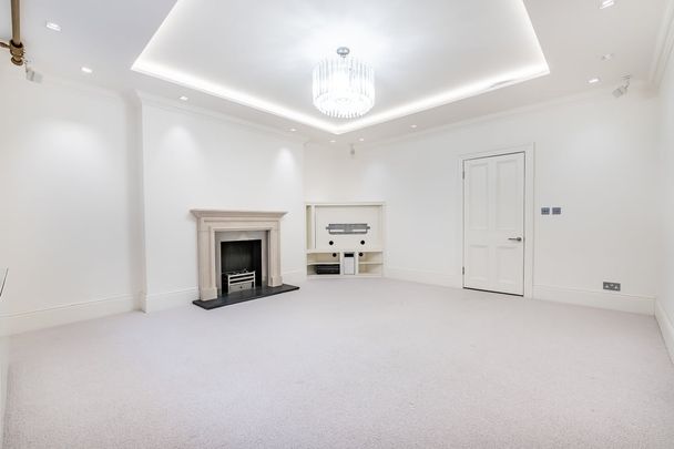 3 bedroom flat to rent - Photo 1