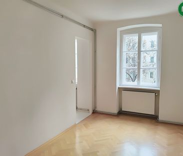 Unbefristete Miete: geräumiger 2-Zimmer-Altbau - Photo 1