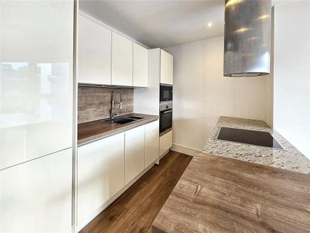 2 bedroom apartment to rent - Photo 3