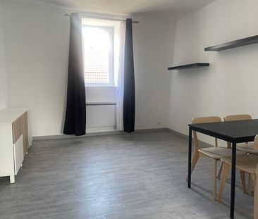 Location Appartement 2 pièces 27m² - Photo 4