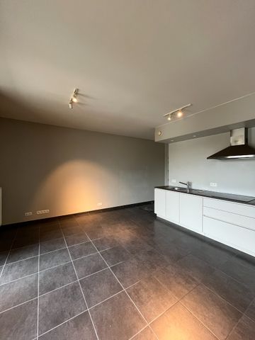 Appartement met één slaapkamer te huur in centrum Waregem - Photo 3