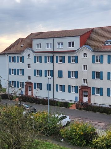 kleiner Garten und eine renovierte 3 Zimmerwohnung nahe der Elbwiesen - Photo 2