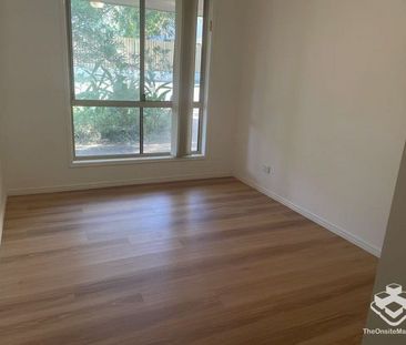 Newly Renovated 3-Bedroom Standalone Villa in Premium Gated Complex - Photo 5