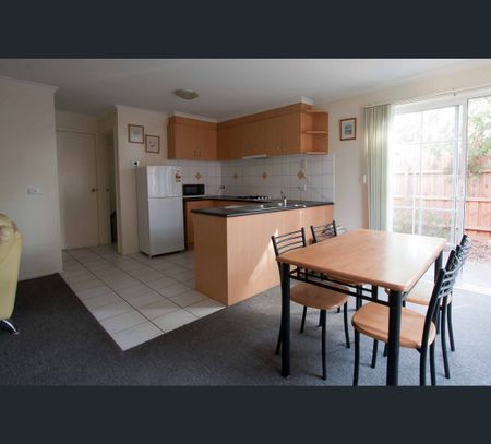 5/64 Lardner Road, Frankston, Vic 3199 - Photo 2