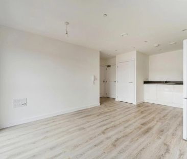 Macarthur House - Photo 1