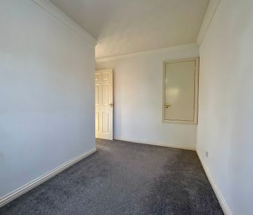 2 bedroom End Terraced House to let - Photo 6