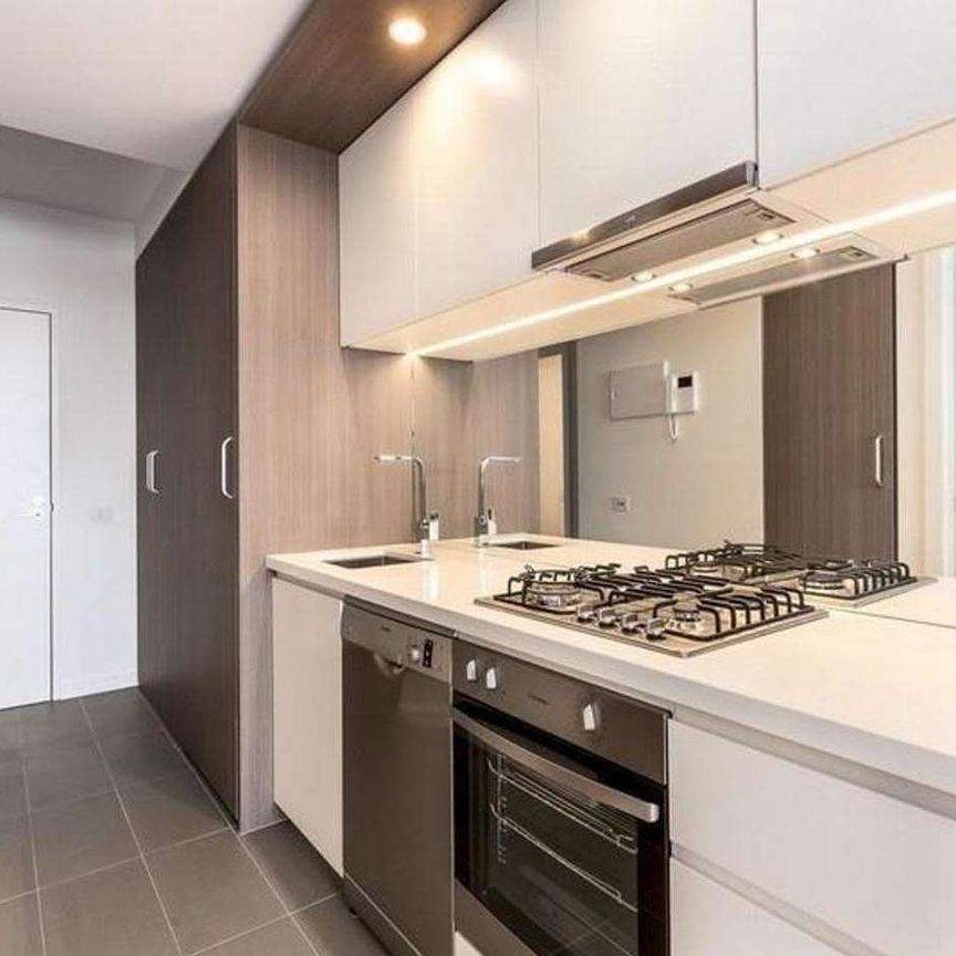G02/114 Helen Street, Northcote VIC 3070 - Photo 1