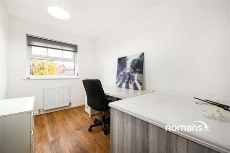 Woodford Green, Bracknell, Berkshire, RG12 - Photo 2