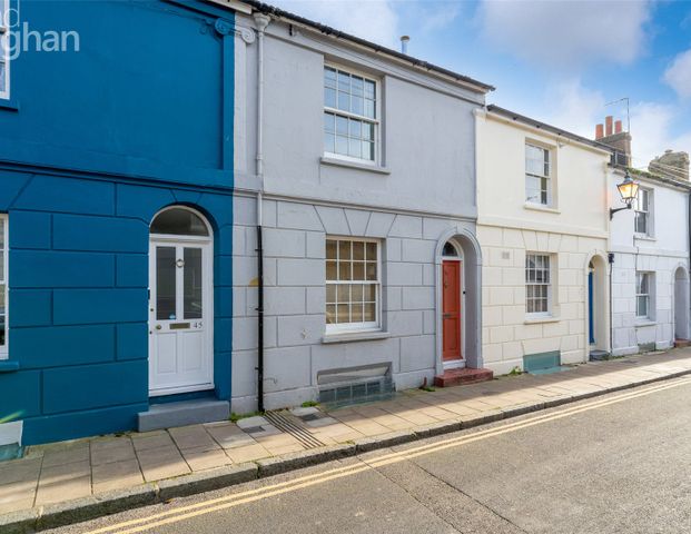 5 bedroom terraced house to rent - Photo 1