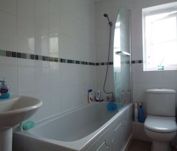 Queensgate, Maidstone - Photo 4