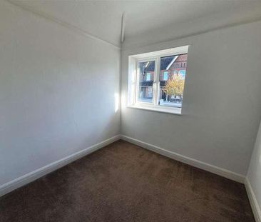 St Davids Avenue, Bexhill On Sea, TN40 - Photo 6