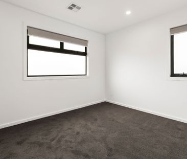 Spacious & Modern - Photo 4