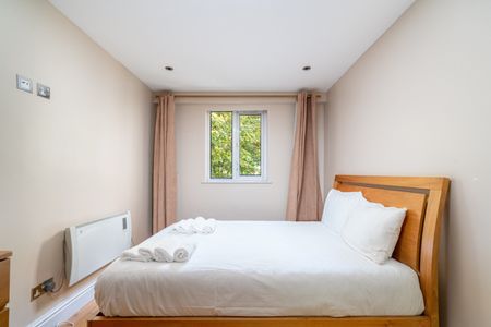 3 Bed Maisonette, Gilbert Sheldon House, W2 - Photo 5