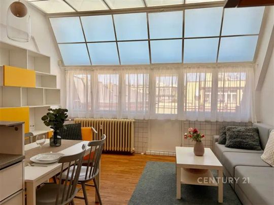Designový 2+kk s klimatizací a dvěma balkony - Фото 1