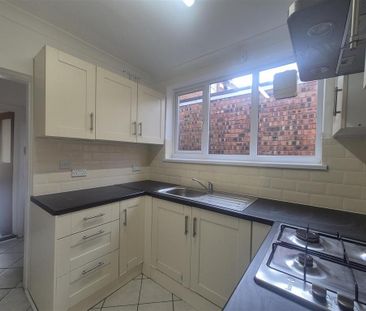 2 bedroom terraced house to rent - Photo 5