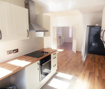 2 Bed End Terrace, Newcombe Street, L6 - Photo 4