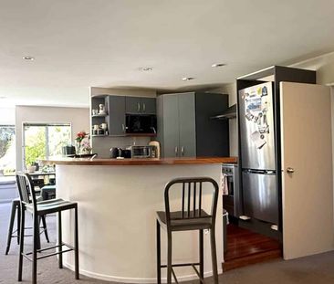 Short-Term 6-Month Rental - Ideal for Families... - Photo 3