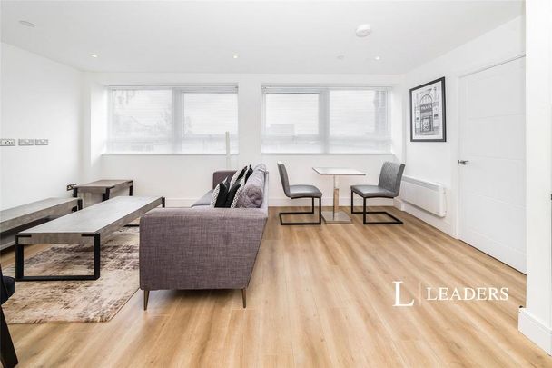 1 bedroom flat to rent - Photo 1