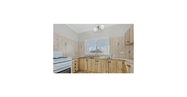 Spacious Three-Bedroom Home - Photo 1