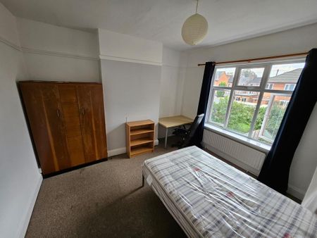 5 bedroom terraced house to rent - Photo 2