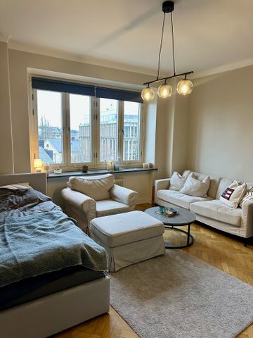 Kungsportsavenyen, Göteborg - Photo 3