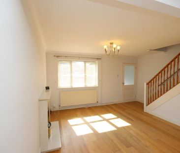 3 bedroom end of terrace house to rent - Photo 4