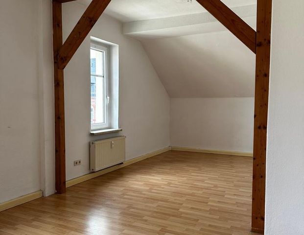 Hier wohnt Gemütlichkeit – Dachwohnung mit Galerie und viel Licht zum Wohlfühlen - Photo 1