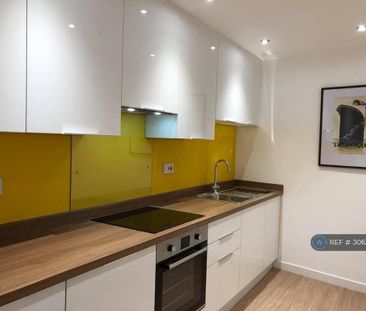 1 bedroom flat to rent - Photo 4