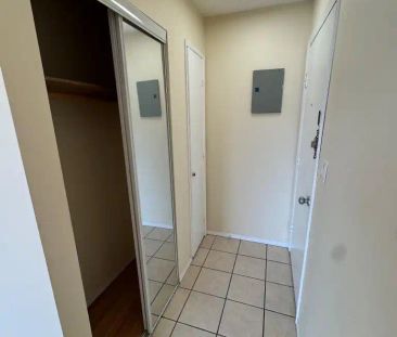 Lovely, Bright & Clean 1 Bedroom Condo (RP023) — Lovely, Bright & C... - Photo 6