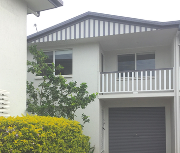 Low-Maintenance Living in a Quiet, Convenient Location! - Photo 4