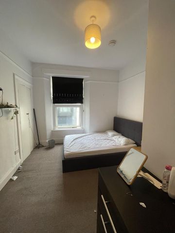 4 bedroom house share to rent - Photo 2