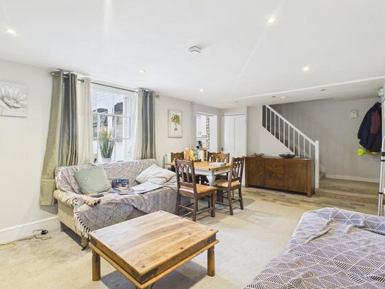 1 bedroom house of multiple occupation to rent - Photo 1