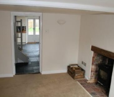 2 bedroom cottage to rent - Photo 2