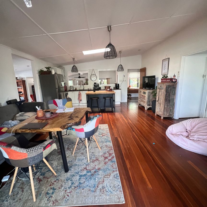 Chermside West - Photo 1