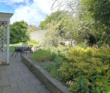 3 bedroom detached house to rent - Photo 2