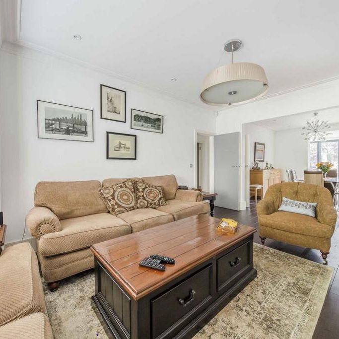 4 bedroom house to rent - Photo 1