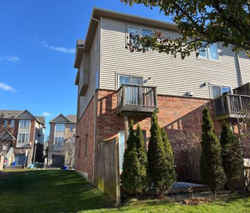 For Lease - 15 CHAPMAN Lane, Hamilton, Ontario - Photo 1