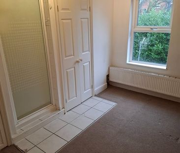 1 Bed Flat, Zinzan Street, RG1 - Photo 2