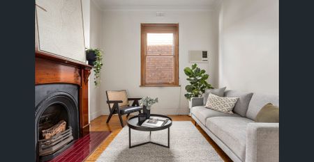 Classic Charm, Modern Convenience - Photo 4