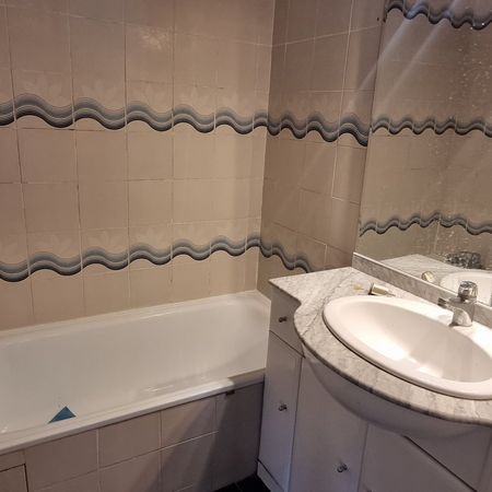 Location Appartement 2 pièces 49m² MONTPELLIER 34090 - Photo 4