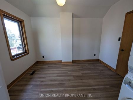 For Lease - 14 Harris Avenue Unit# Upper, Toronto, Ontario - Photo 4