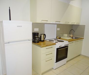 APARTMENT 50 SQ.M. FURNISHED RENOVATED AND IN A CENTRAL POINT IN LO... - Photo 3