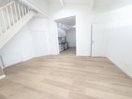 Location / Appartement T3 - Photo 2