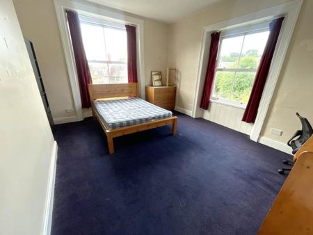 8 bedroom house to rent - Photo 3