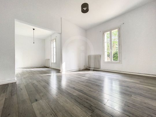 Location Maison 4 pièces 141m² MAUGUIO 34130 - Photo 1