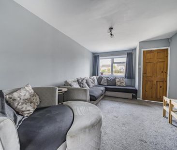 3 bedroom semi-detached house to rent - Photo 6