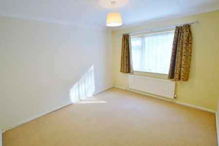 1 bedroom ground floor flat to rent - Photo 5