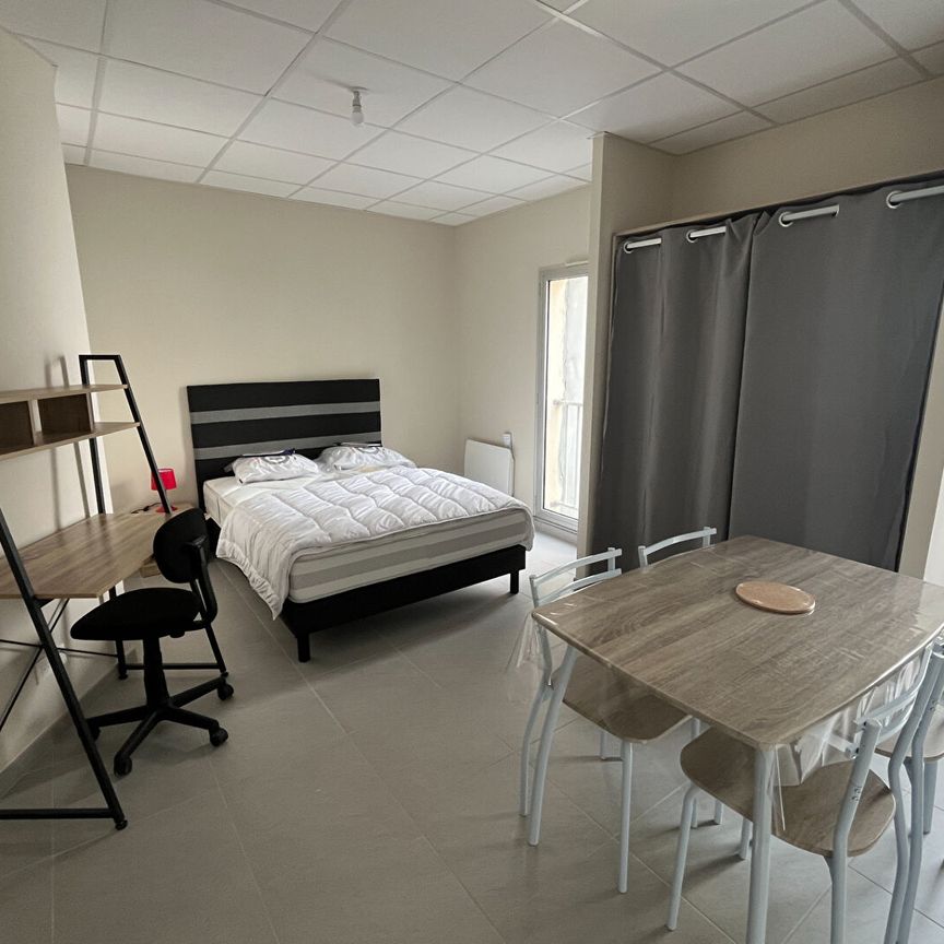 Location Appartement 1 pièce 21m² - Photo 1