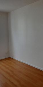Location Appartement 2 pièces 33m² NEUVILLE ST REMY 59554 - Photo 4